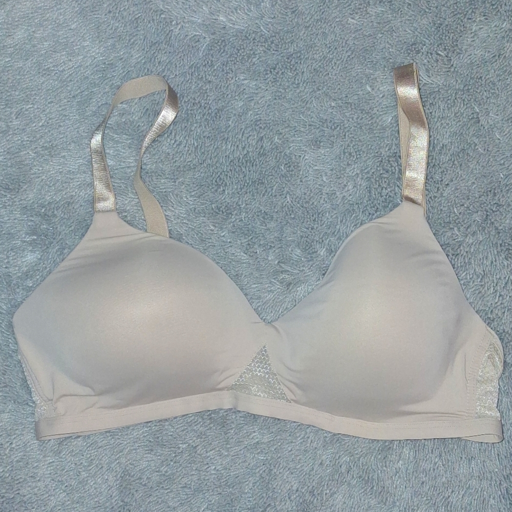Hanes Bra Bundle - Picture 11 of 13